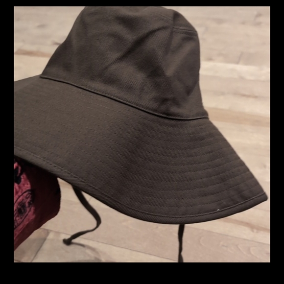 Lack of color Holiday bucket Hat new with tags , olive - Picture 3 of 8